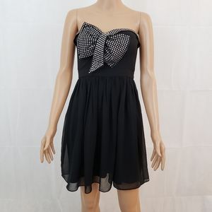 🆕️ MINUET | Strapless Chiffon Little Black Dress